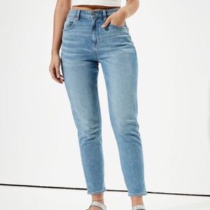 American Eagle Stretch Mom Jean